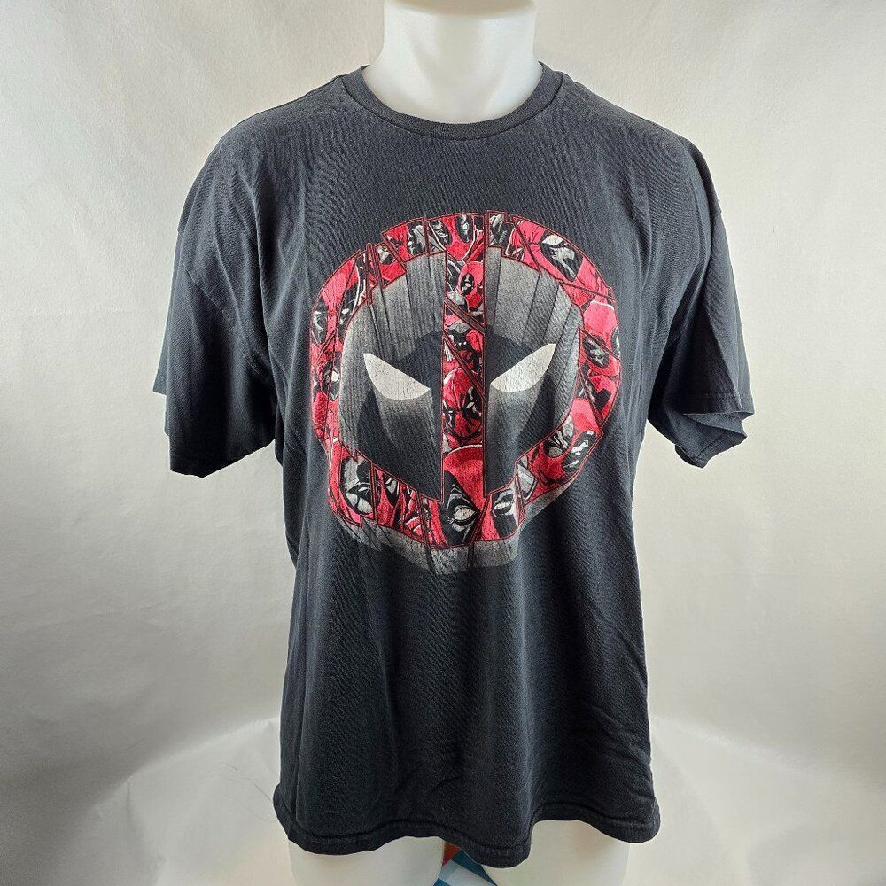 Marvel T Shirt Mens XL Black Graphic Tee Deadpool Short Sleeve Superhero MF